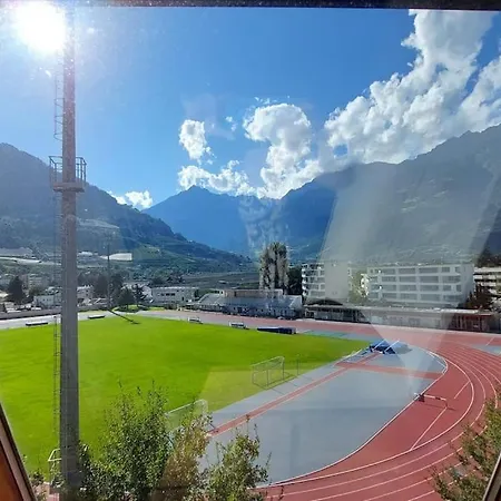 Renovated Flat Close To The Centre *